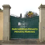 Oda ve Kahvaltı Antica Piazza Dei Miracoli 3*