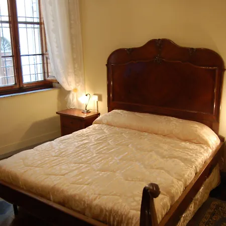 Antica Piazza Dei Miracoli B&B 3*