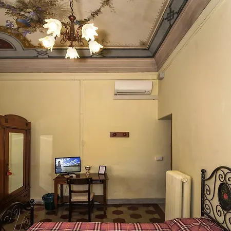 Antica Piazza Dei Miracoli B&B 피사