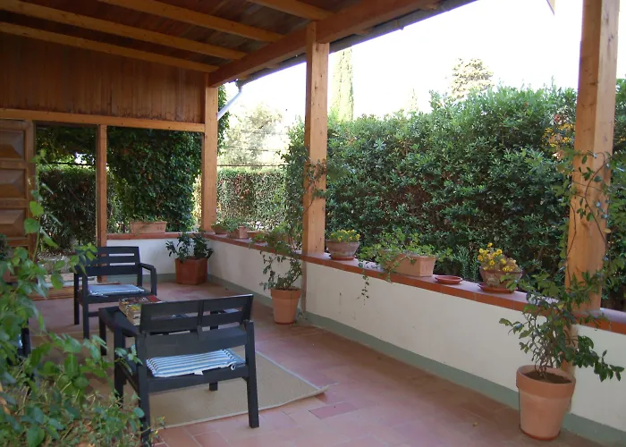 Antica Piazza Dei Miracoli B&B