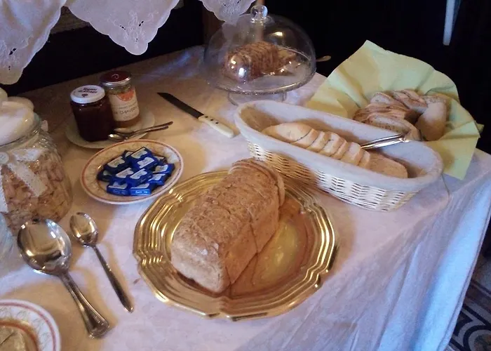 Antica Piazza Dei Miracoli B&B 3*